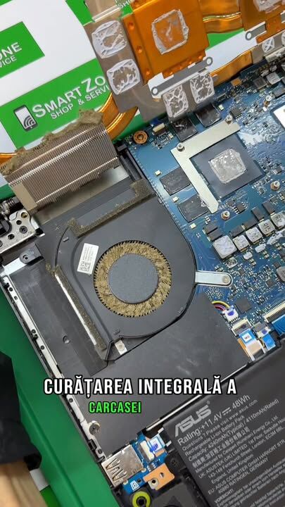 Dacă și laptopul tău face asta ai nevoie de o mentenanță profesională 💻 #smartzonegsm #fypシ゚ #laptop #timisoara #ServiceGSM
